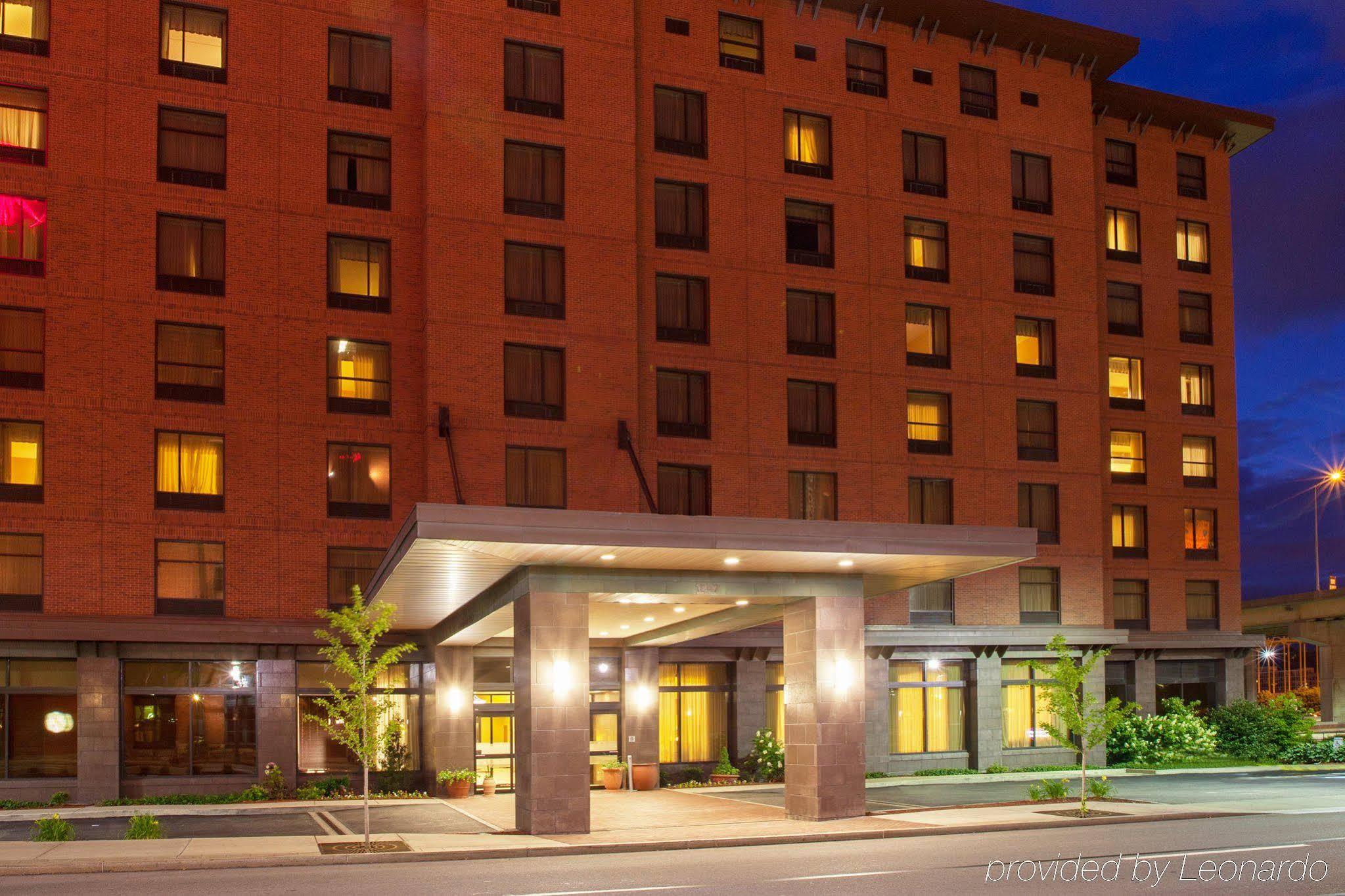 Hampton Inn & Suites Pittsburgh Downtown Екстер'єр фото