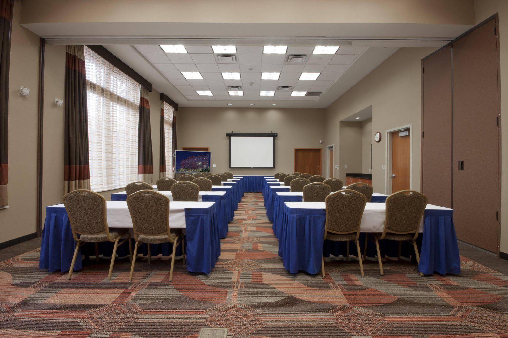 Hampton Inn & Suites Pittsburgh Downtown Екстер'єр фото
