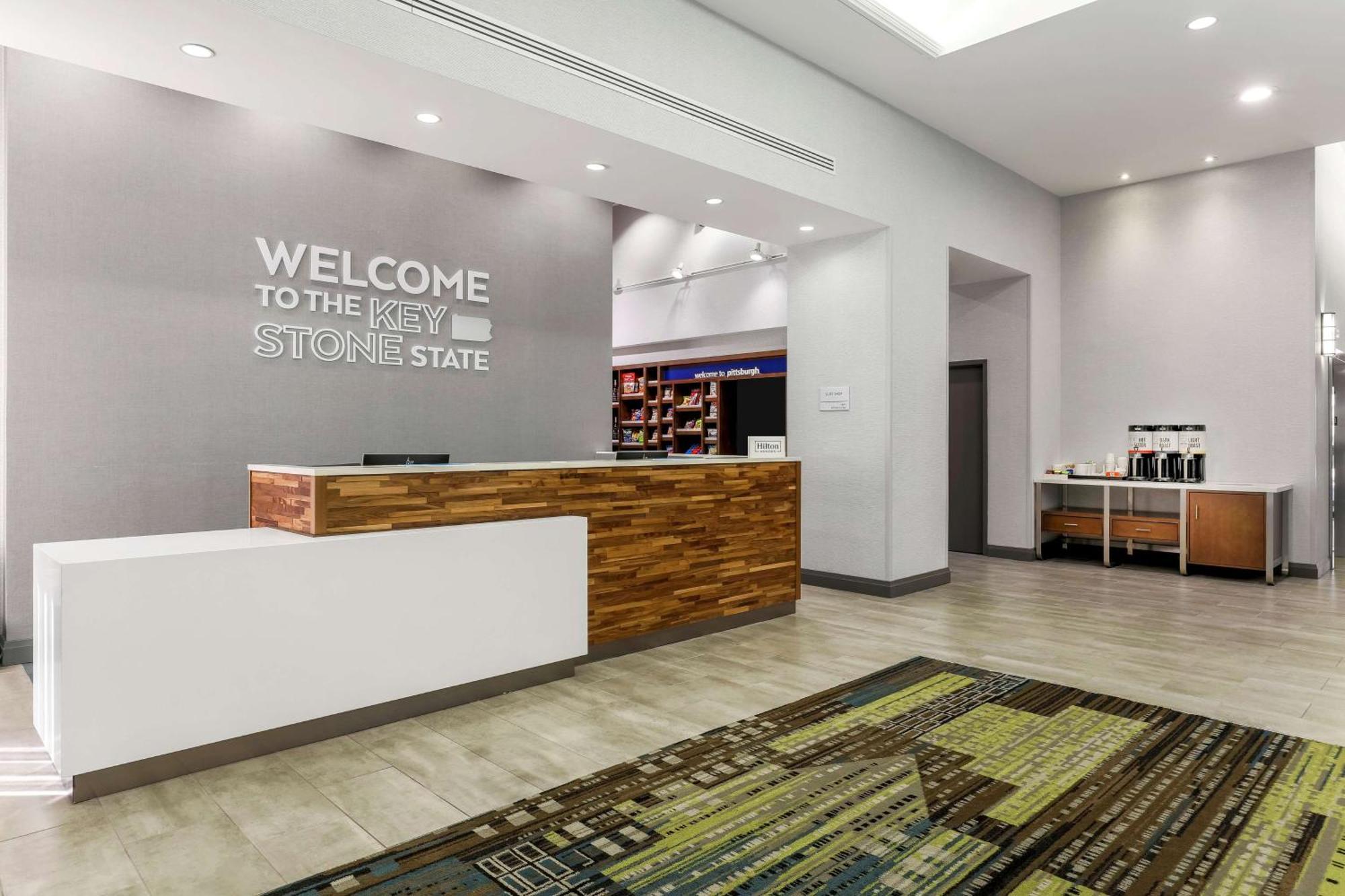Hampton Inn & Suites Pittsburgh Downtown Екстер'єр фото