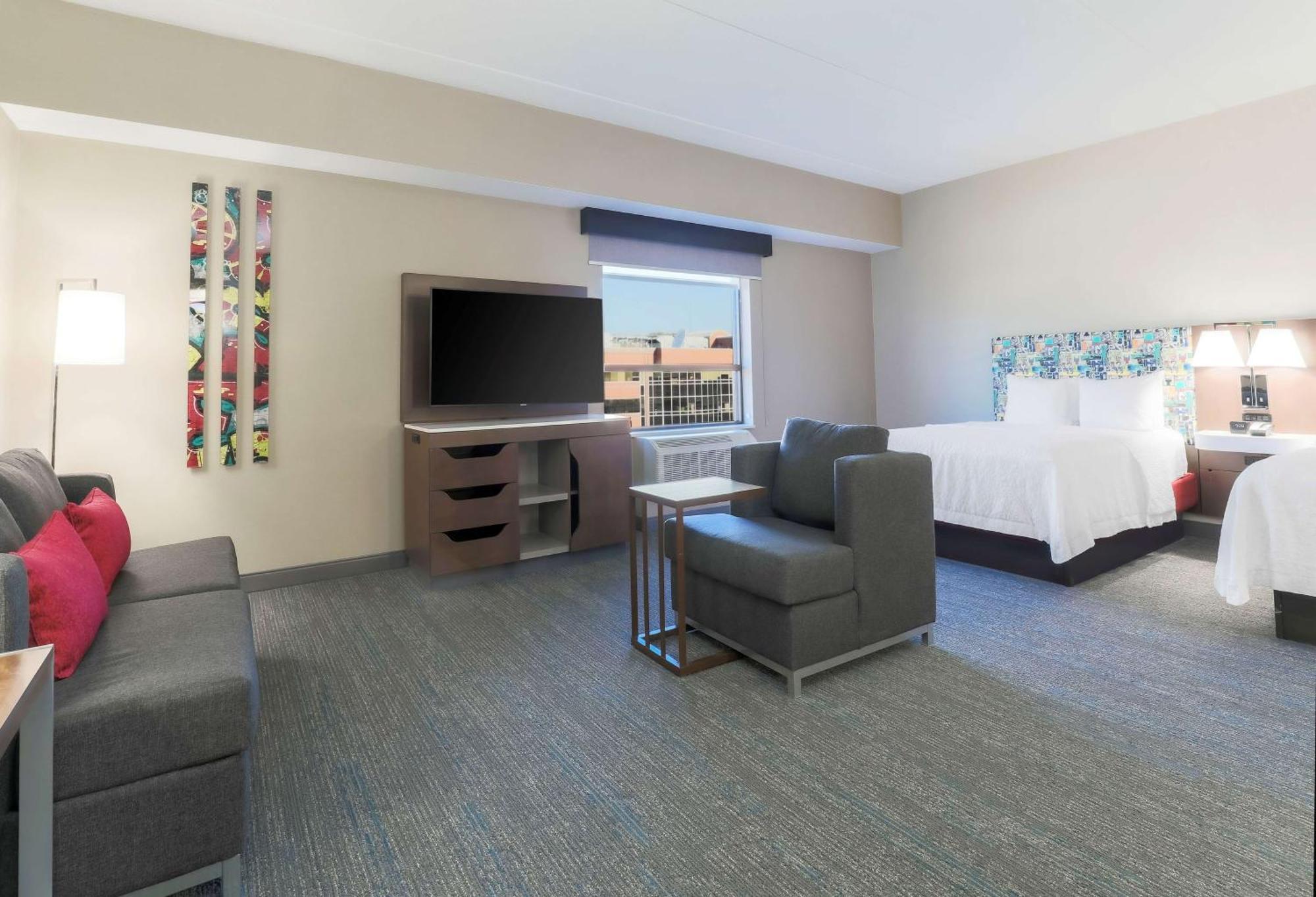 Hampton Inn & Suites Pittsburgh Downtown Екстер'єр фото
