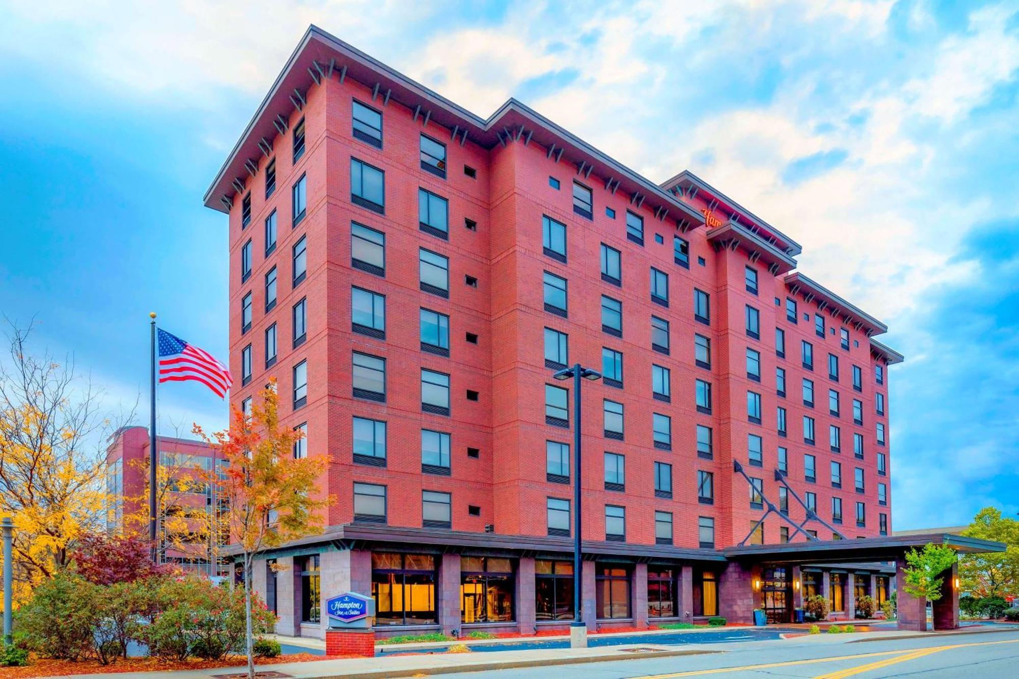 Hampton Inn & Suites Pittsburgh Downtown Екстер'єр фото