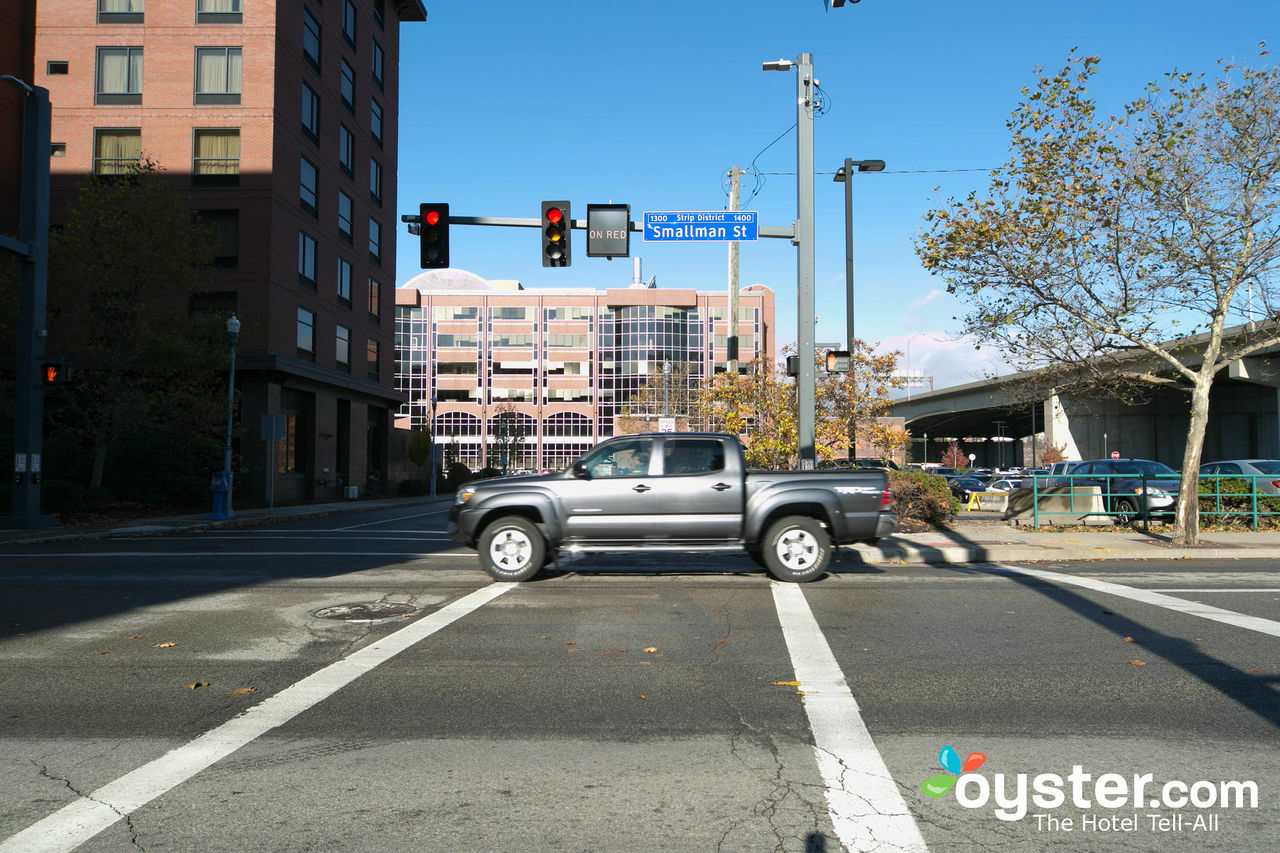 Hampton Inn & Suites Pittsburgh Downtown Екстер'єр фото